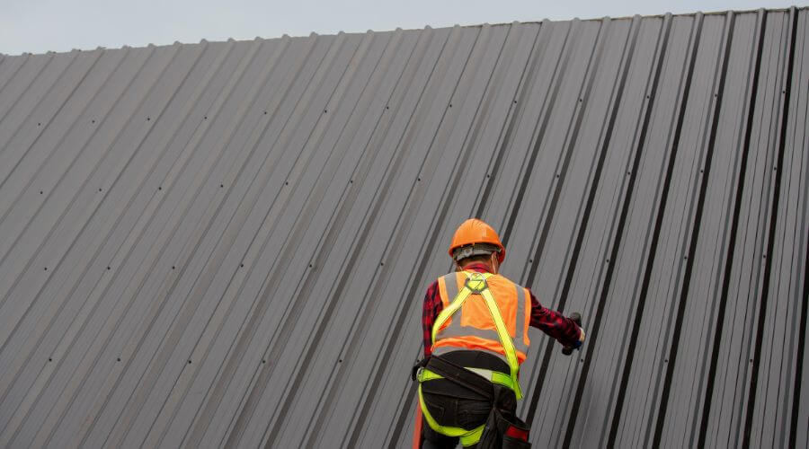 Professional gutter cleaning in Vining, MN